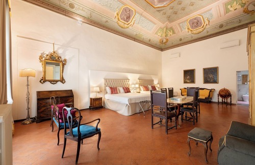 Duomo Apartamento | Duchi D'Ambra Apartment - Palazzo D'Ambra Historical Residence