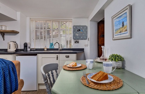 Whitby Cabaña | Duck Down Cottage