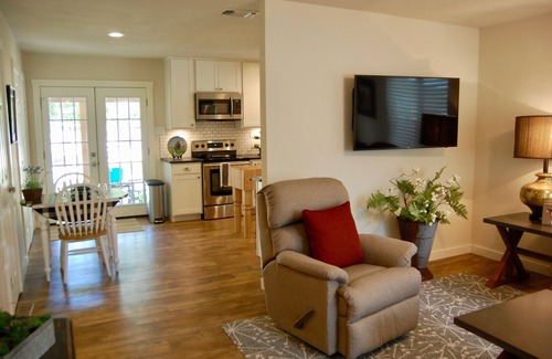 Boerne Casa | Duck Inn, 1/2 cuadra de Cibolo Creek Walking Path, en el centro de Boerne, TX