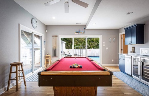 Sea Acres Casa | Duck Location! Volleyball, Pool, Game Room & More
