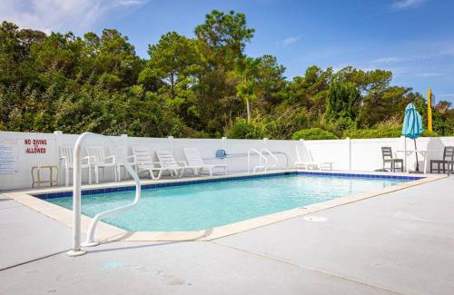 Sea Acres Casa | Duck Location Volleyball Pool Game Room & More