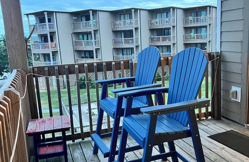 Duck Condominio | Duck, NC - Oceanfront and Unlimited Sunrises! Welcome to Sandy Quacks!