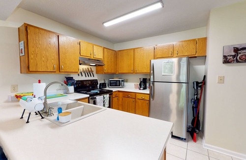Georgetown Casa | Dude and Momo's <10 Mins to KY Horse Park!