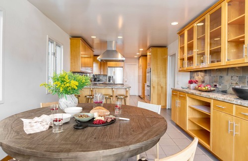Central Malibu Villa | Dume Point by AvantStay | Tennis + Pool in Malibu