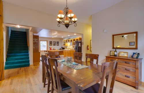Downieville-Lawson-Dumont Cabina | Mountain Cabin w / Deck & Backyard en Mill Creek!