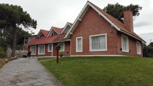 Pinamar Casa | Dunas Chalet y Apartamento, sólo familias