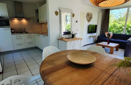 Egmond-Binnen Casa | Dune Bungalow directly against the dunes for 5 persons. Charming holiday home, Walking, Cycling, enjoying the silence.