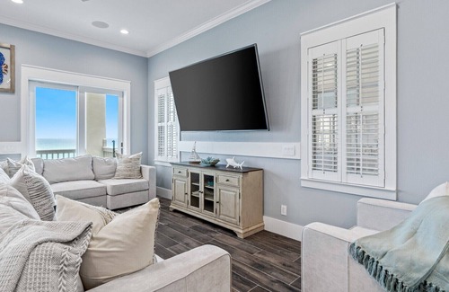 Delos Casa | DUNE SANDY: NEW, Just Finished! Gulf Front Villa with Private Pool, Sonos, Beach Service, SUP