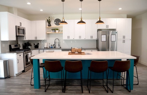 Oxnard Dunes Casa | Dunes by the Shore - Walk to the Beach!