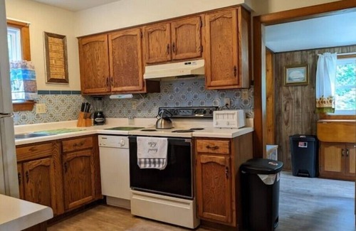 Town of Pines Casa | Dunes Cottage at Town of Pines Lake Michigan near Indiana Dunes Parks!