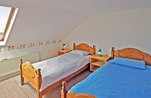 Goleen Otro | Dunmanus House - Five Bedroom House, Sleeps 16