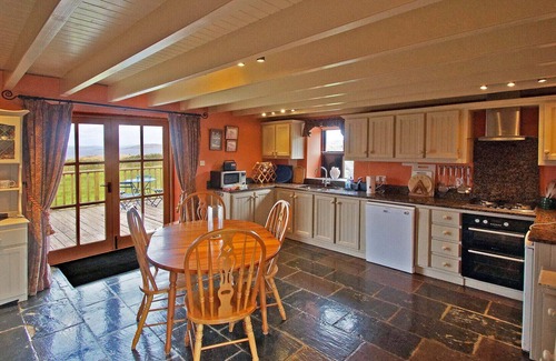 Goleen Otro | Dunmanus House - Five Bedroom House, Sleeps 16