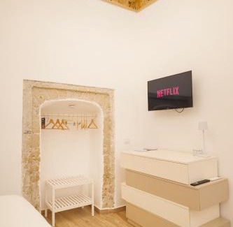 Naples City Centre Apartamento | Duomo Holiday