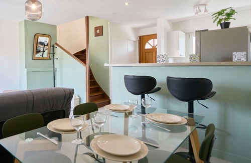Saint-Maurice Pellevoisin Apartamento | Duplex à 10min from Lille train station