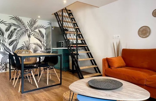 Poitiers Apartamento | Duplex 1-6 persons - downtown Poitiers - Quiet - Terrace - Streaming