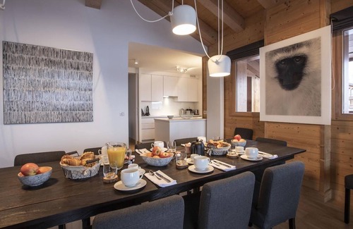 Les Eucherts Apartamento | Duplex 200m², servicios completos 4 *, 5 habitaciones, 4 baños / día, balcón sur y 3 estacionamientos