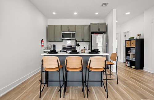Fair Lawn Apartamento | 10Guests! Parking/2ND FLOOR-Duplex