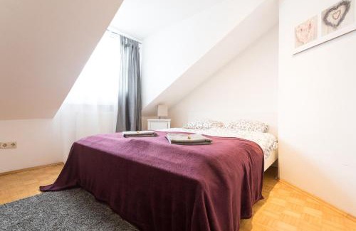 Leopoldstadt Apartamento | Duplex Apartment - 3 Bedrooms - Bright Living Room