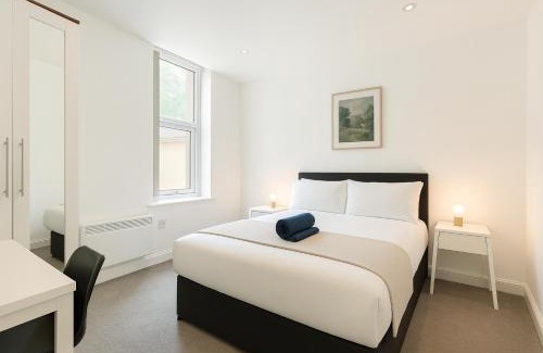 Cathays Apartamento | Duplex Apartment For Up to 13 Near City Centre