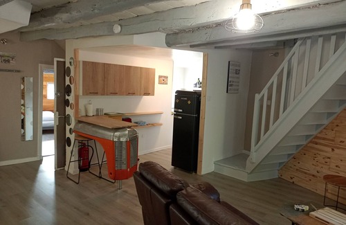 Mur-de-Barrez Apartamento | Duplex apartment village house
