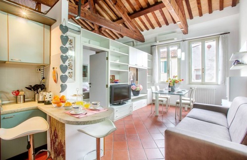 Ferrara Apartamento | Duplex Apartment Free Parking in ZTL