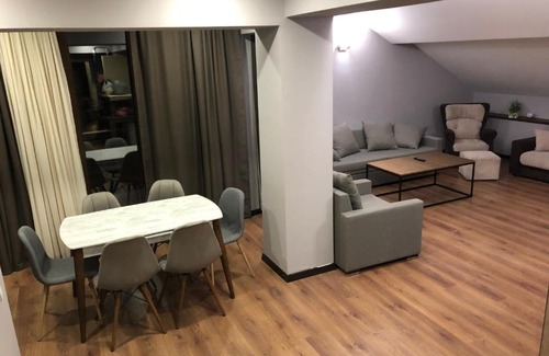 Kazbegi Apartamento | Duplex Apartment in New Gudauri near Gondola