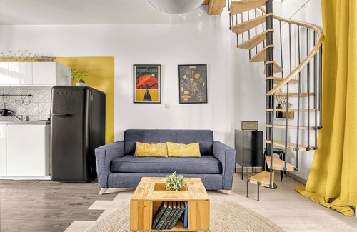 Minimes - Barriere de Paris Apartamento | Duplex apartment in the heart of Les Minimes, close to the Canal du Midi and the metro.