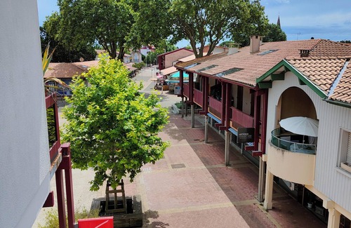 Biscarrosse Apartamento | Duplex Biscarrosse, Place Marsan, Commerces de Proximité, à 5 Minutes du lac