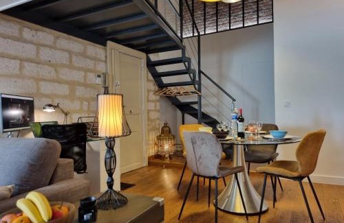 Gares Apartamento | Duplex Chic Climatisé avec terrasse proche Comédie