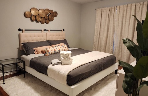 Donelson Casa | duplex close to all Nashville amenities