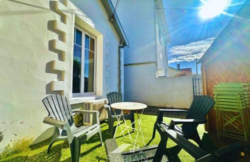 La Rochelle Casa | Duplex confortable avec climatisation et cour - ménage et linge inclus