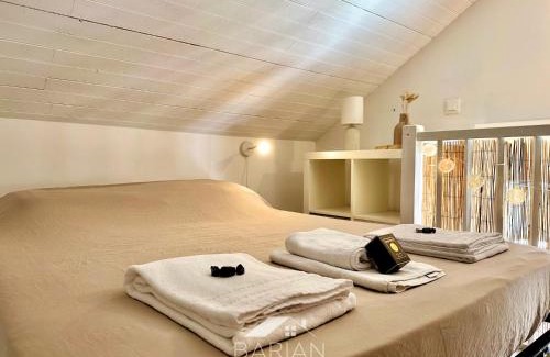 La Rochelle Casa | Duplex confortable avec climatisation et cour - ménage et linge inclus
