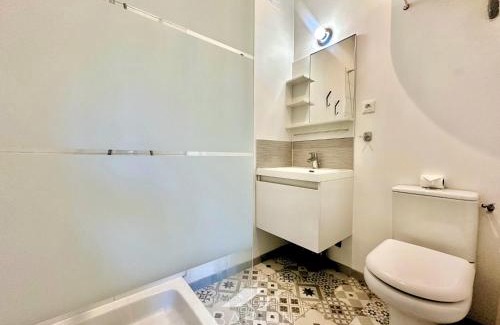 La Rochelle Casa | Duplex confortable avec climatisation et cour - ménage et linge inclus