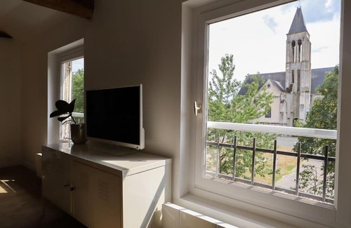 Senlis Casa | Duplex Downtown Abbaye by La Boîte En Plus
