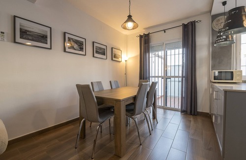 Los Gallos-Cerromolino Casa | DUPLEX NEAR THE BEACH - Encantadora casa con piscina compartida y WiFi gratis.