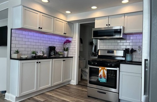 Michigan City Casa | Duplex | Firepit | Game Room | Hot Tub-all year