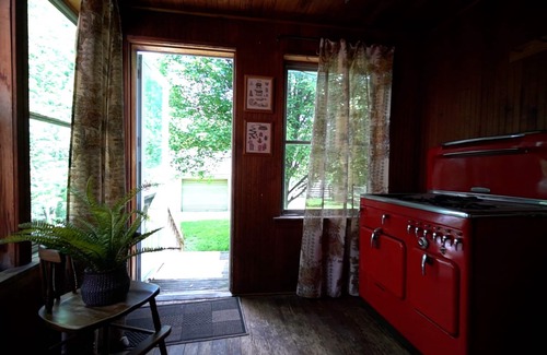 Kansas City Apartamento | Duplex First Floor - Southmoreland, KCMO - Easy access to all KC has to offer
