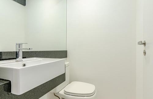Matriz Apartamento | Duplex Incrível, 2 Quartos, varanda, 2 vagas Batel by UROOMS