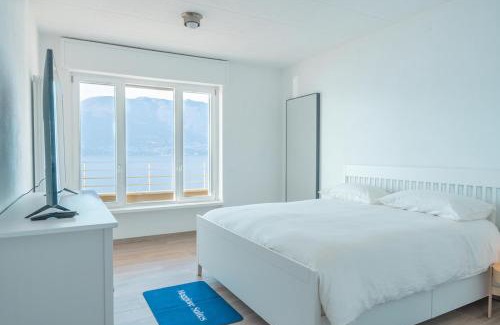 Porto Valtravaglia Apartamento | Duplex Lakeside Penthouse