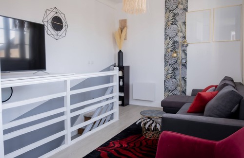 Le Bourget Apartamento | Duplex Lumineux-netflix