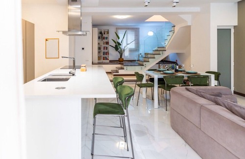 Sliema Condominio | Duplex Maisonette Sliema with Jacuzzi by ArcoBnb