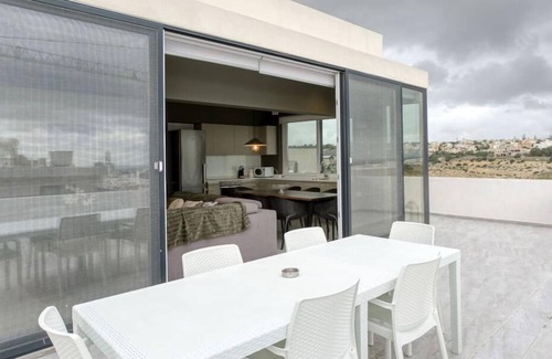 San Gwann Apartamento | Duplex PAD 3BR Penthouse in San Gwann