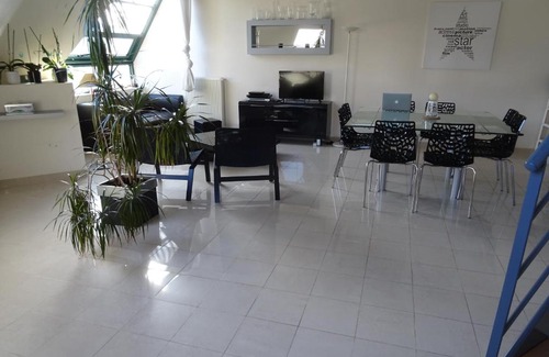 Henriville Casa | Duplex residence d'orléans