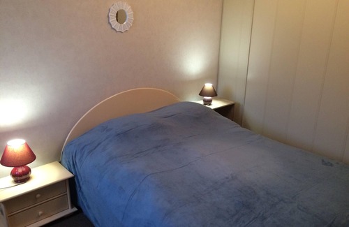 Bagneres-de-Luchon Apartamento | Duplex T2 Cabin al pie de los teleféricos con estacionamiento