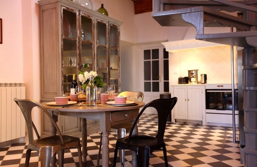 St.-Remy-de-Provence Casa | Centro de pueblo duplex con gran terraza orientada al sur (*****)