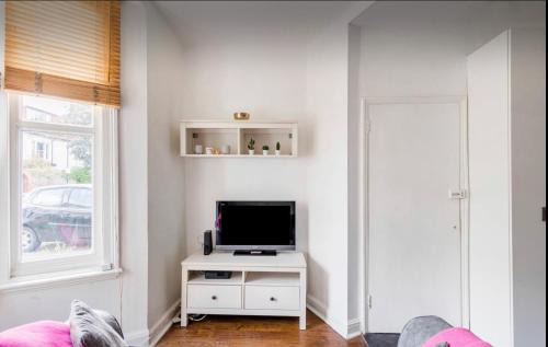 Herne Hill Apartamento | Duplex with free parking