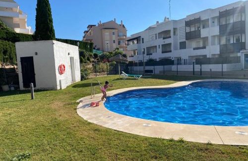 Castillo de Sabinillas Apartamento | Duquesa Bella Vista - with pool and private garden