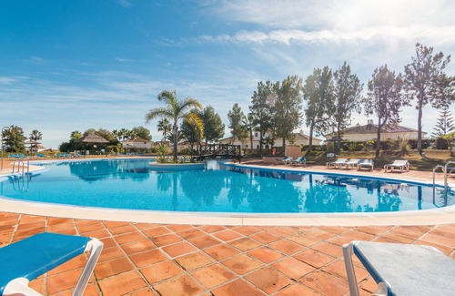 Castillo de Sabinillas Apartamento | Duquesa Suites 2258 Pool View