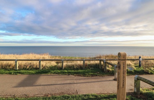 Seaham Cabaña | DURHAM CASTLE ROOM, pet friendly in Murton, County Durham