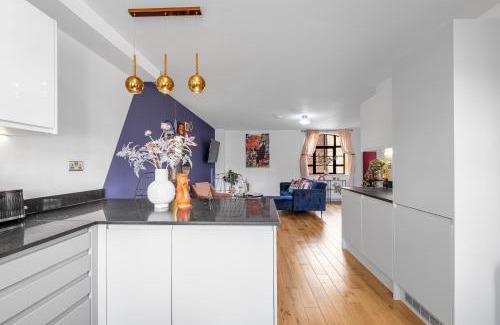 Birmingham City Centre Casa | Dusk House